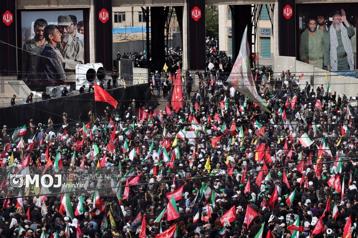 مراسم مردمی وداع با پیکر رهبر شهید انقلاب