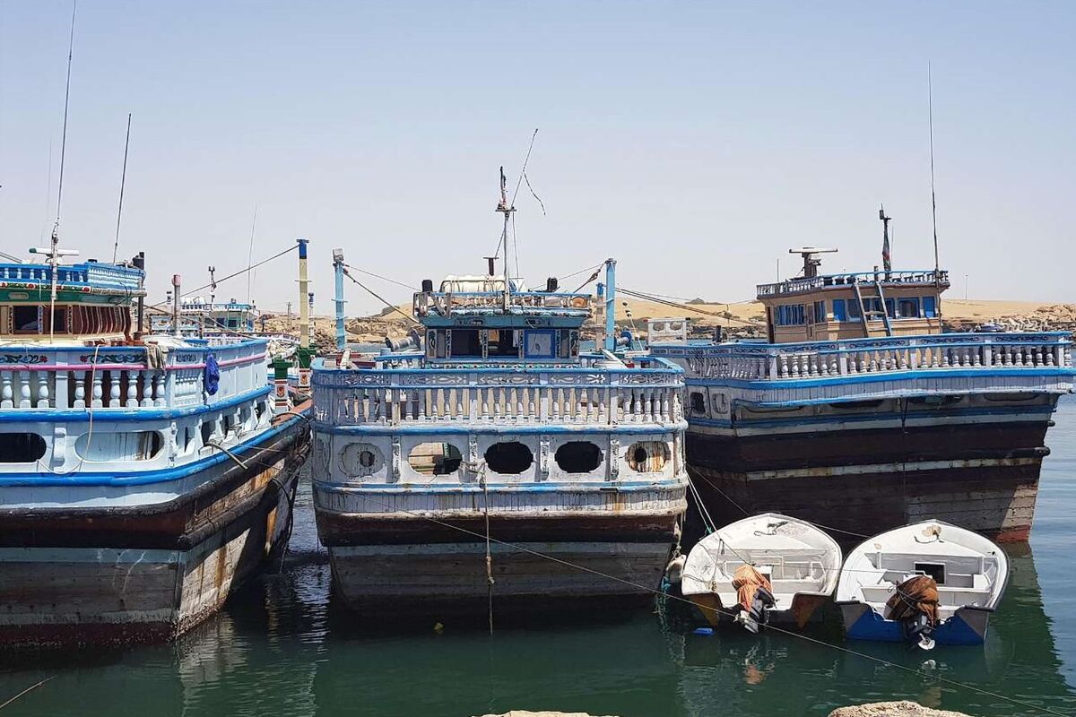 لنج تجاری عمان