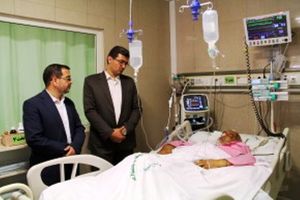 عیادت و دلجویی بنیاد شهید و فرمانداری یزد از پدر شهید مدافع حرم