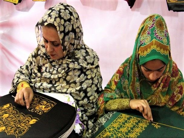 گلابتون دوزی بندرلنگه و حصیر بافی روستای بهمنی در فهرست آثار ملی