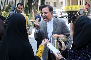 رفتار بد وزیر با خبرنگار در واپسین روزهای دولت یازدهم 