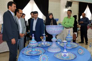 افتتاح نمایشگاه اقتصادمقاومتی درامامزاده زینب بنت موسی بن جعفر (ع) اصفهان