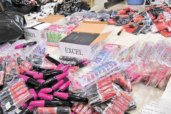 محصولات آرایشی ناخن غیر مجاز اعلام شد