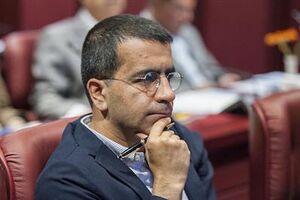فولاد مبارکه یک سرمایه ملی و صنعتی برای کشور است