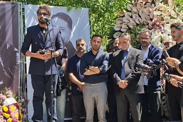 خوانندگان مطرح از بی‌مهری‌ها، بیماری و مظلومیت حمید هیراد گفتند