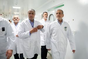 در بازدید رئیس‌جمهور از سازمان انرژی اتمی چه گذشت؟ + فیلم