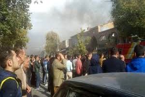 اکسیژن‌رسانی به مصدومان پاساژ رضوان/ باز شدن راه برای خودروهای امدادی