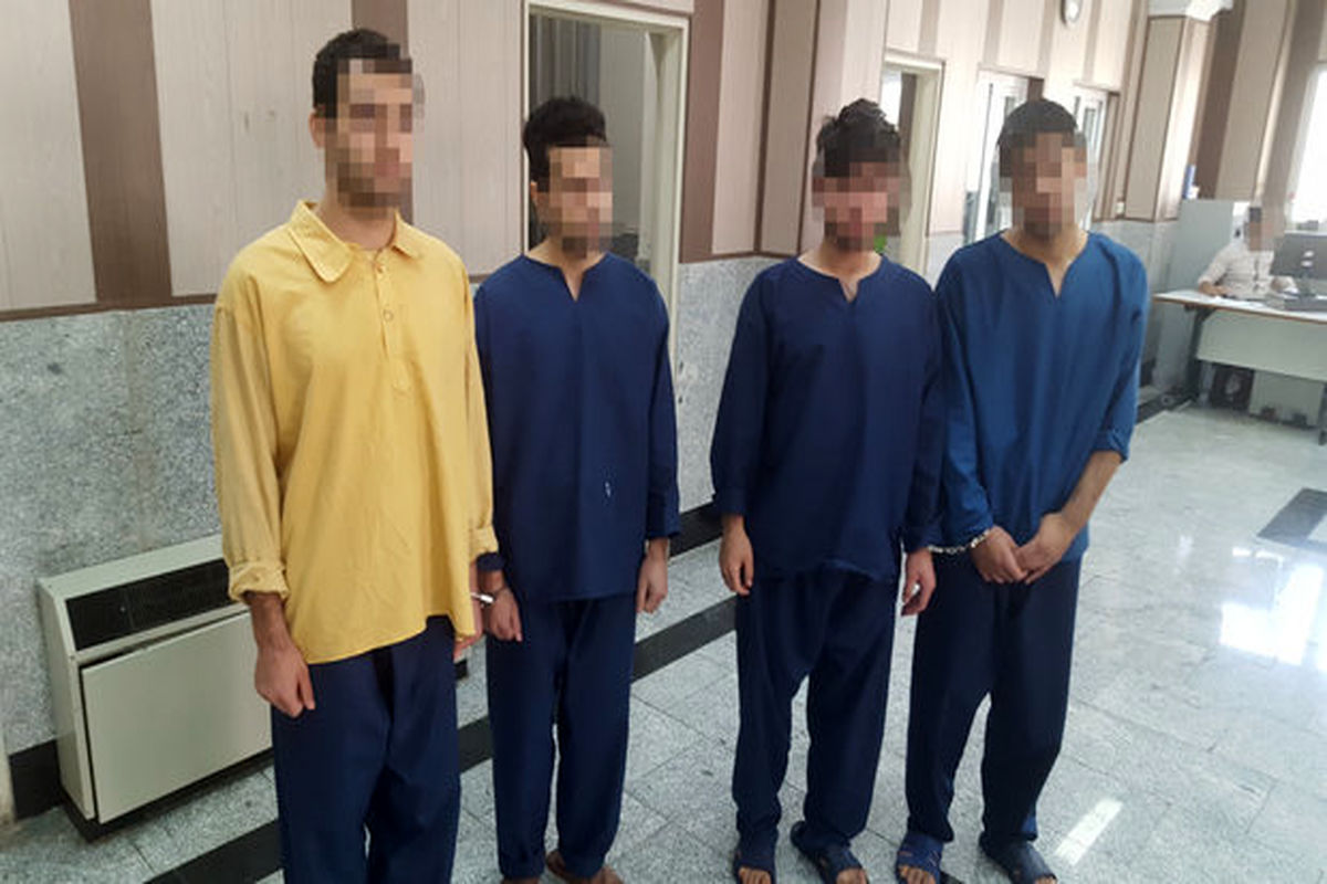 زورگیری میدانآزادی