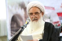 مسئولان مبنای حکومت‌داری را از قرآن اقتباس کنند