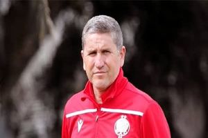 سرمربی پرسپولیس کی وارد تهران می‌شود؟