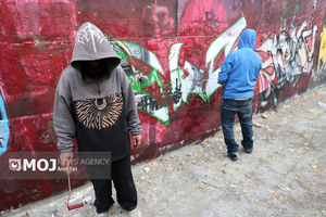 دیوارهای تهران