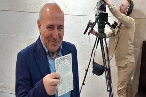 گروسی کاندیدای چهاردهمین دوره انتخابات ریاست جمهوری شد