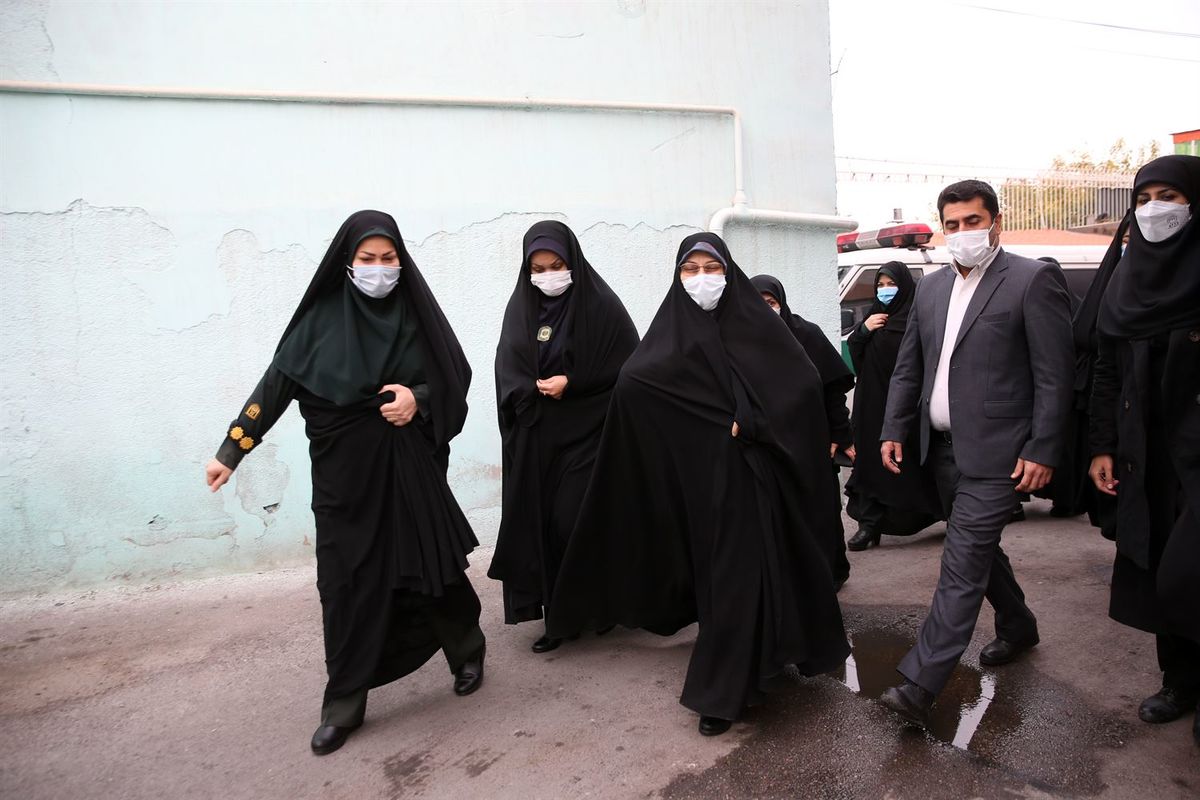 بازدید معاون رییس جمهور کلانتری بانوان مشهد