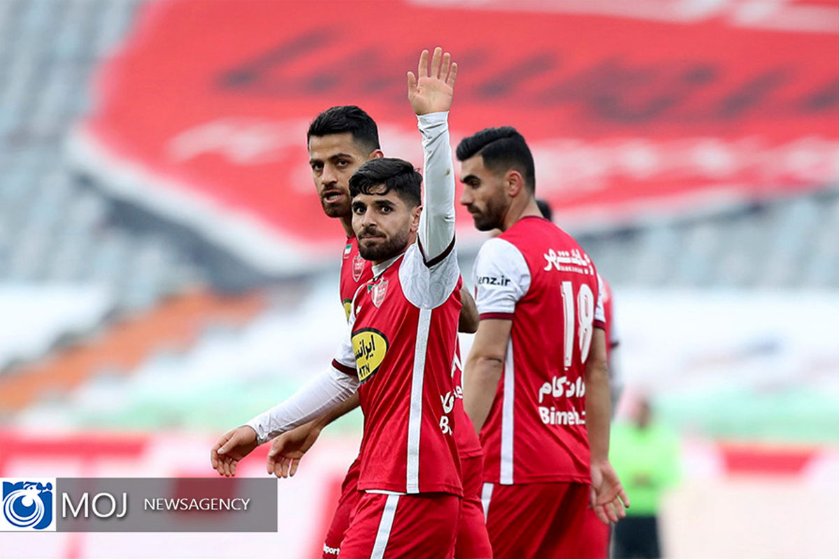 دیدار تیم های فوتبال پرسپولیس و نساجی