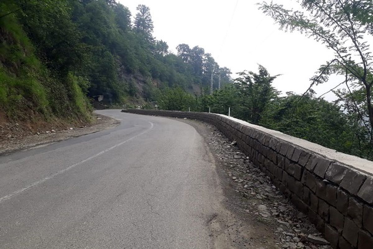 اجرای عملیات دیوار سنگ و ملات جواهر ده رامسر