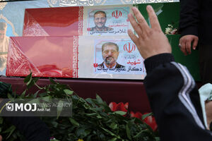 ارتش از حضور حماسی و پرشور ملت در مراسم تشییع شهدای ناوشکن دنا قدردانی کرد