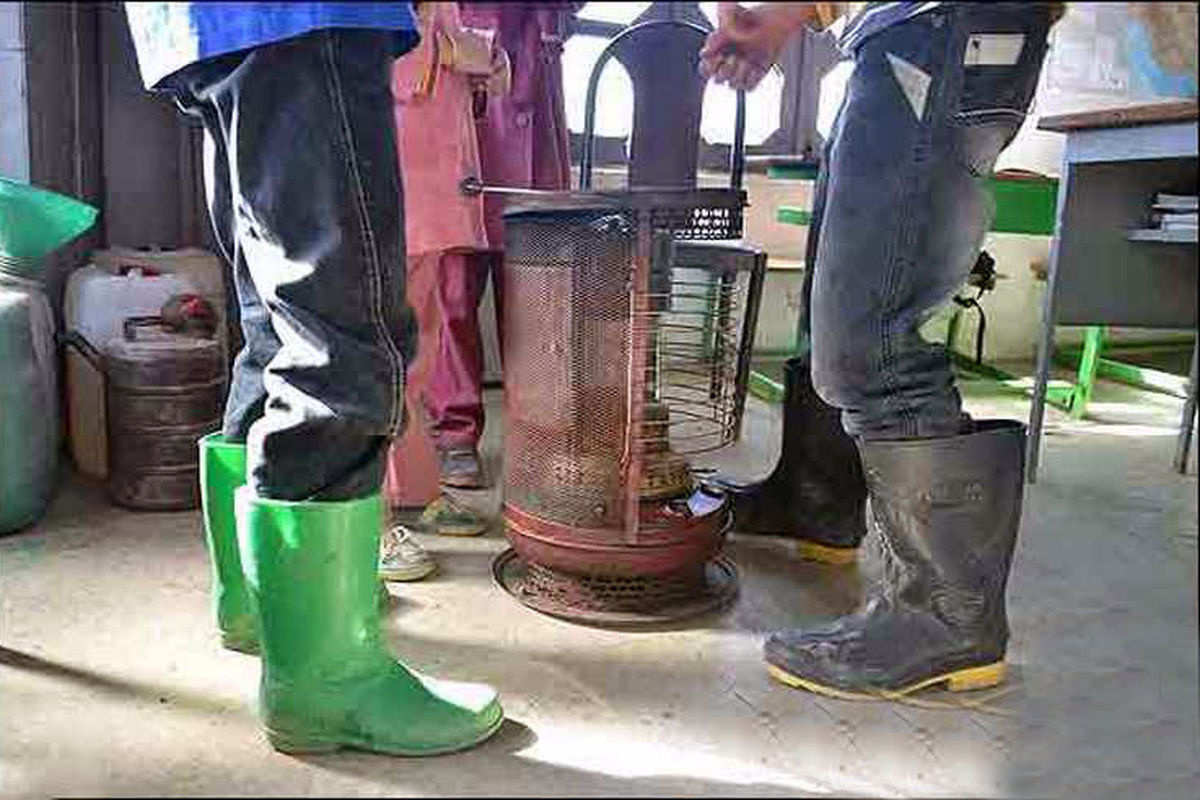 مدارس بی بخاری در لرستان