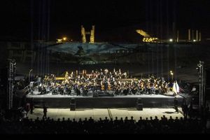 بقائی اجرای «ای ایران» در تخت‌جمشید را ستود