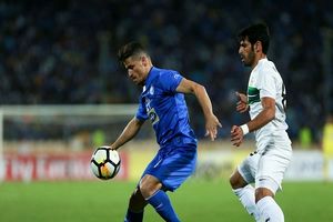 تساوی بدون گل ذوب آهن و استقلال در نیمه نخست