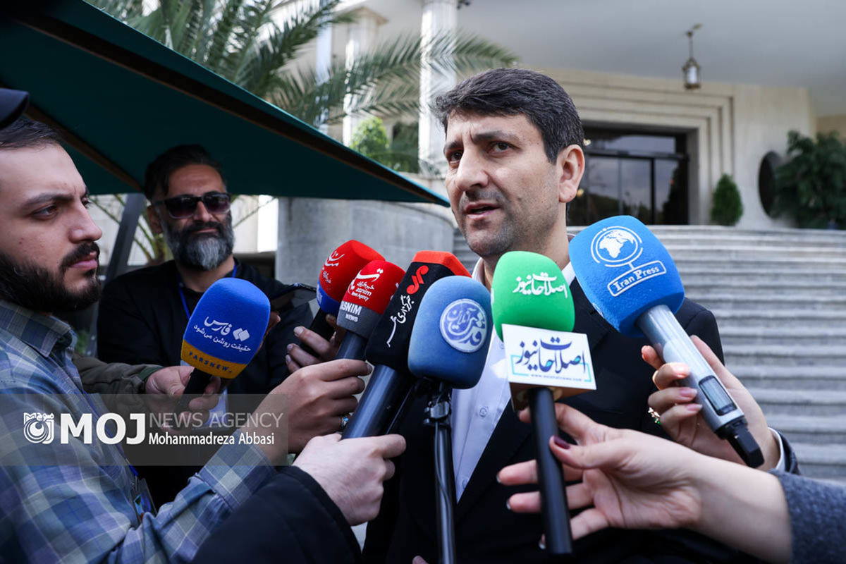 حاشیه جلسه هیات دولت - ۲ آبان