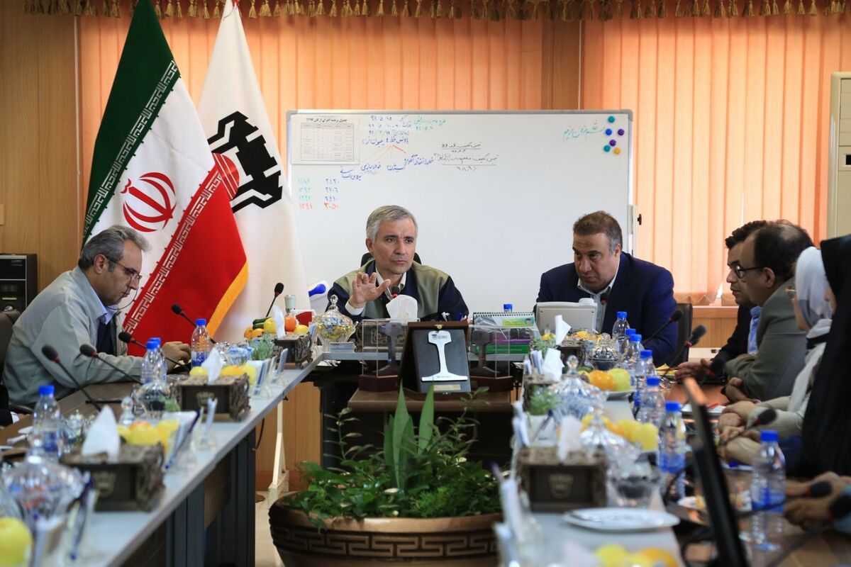 نشست تعاملی انجمن سنگ آهن و مسئولین ذوب آهن