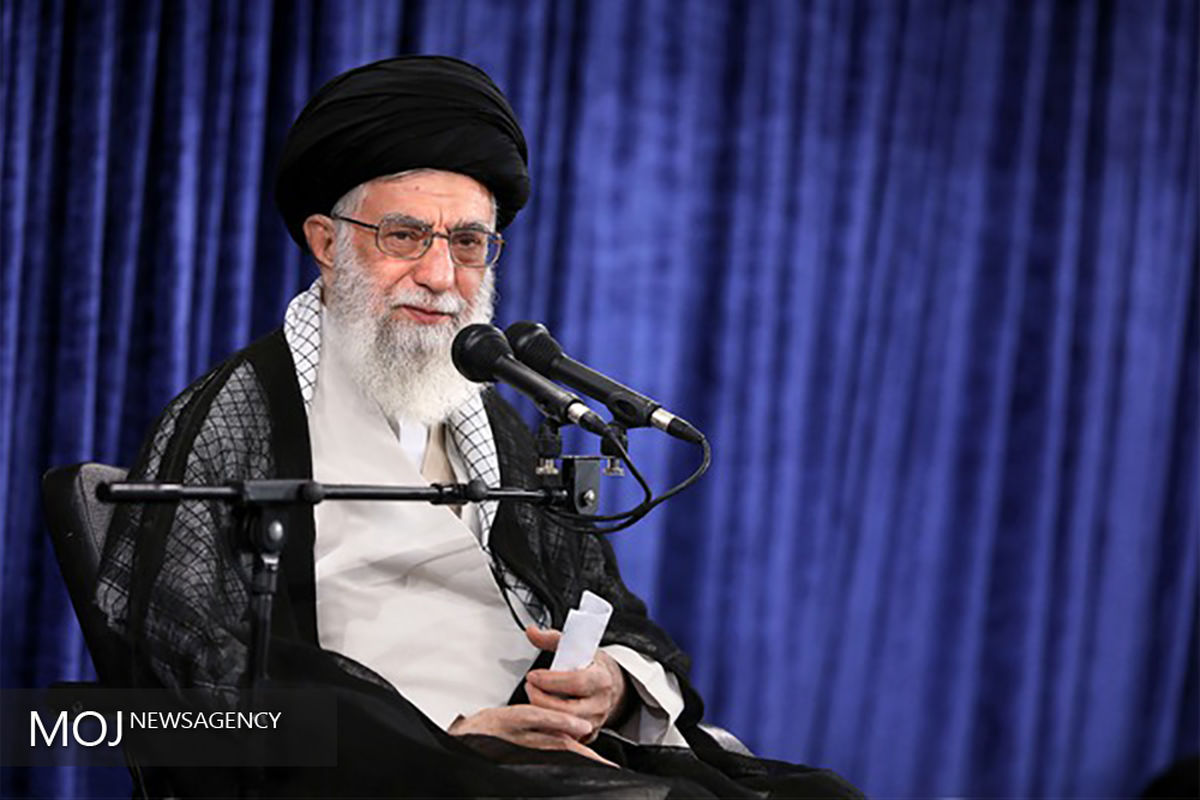 دیدار مسئولان با مقام معظم رهبری