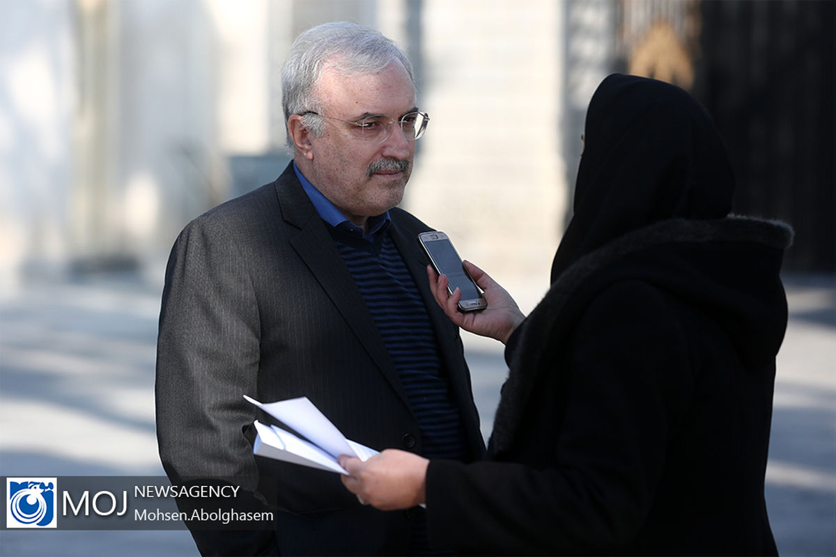 حاشیه جلسه هیات دولت - ۱۸ دی ۱۳۹۸ / سعید نمکی