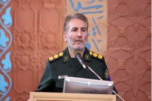 سردار سلیمانی قهرمانی کم نظیر و دلاوری از جنس عشق و حماسه بود