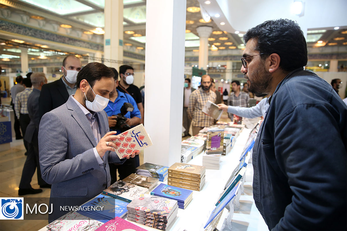 بازدید سخنگوی دولت در نمایشگاه کتاب تهران