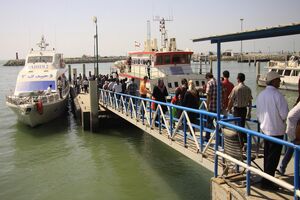 مسافرت های دریایی در نوروز امسال با 41 فروند شناور انجام می شود/امکان تهیه بلیت الکترونیک برای مسافران فراهم است