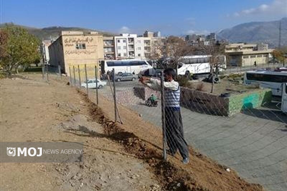 فنس کشی 