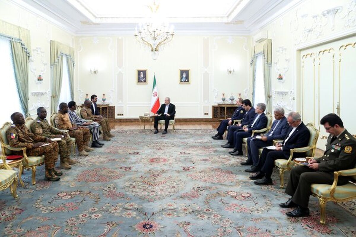 مسعود پزشکیان در دیدار با وزیر جنگ و دفاع بورکینافاسو