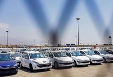 بازار خودرو در سایه ریزش قیمت ارز؛ آیا کاهش قیمت جدی در راه است؟ 