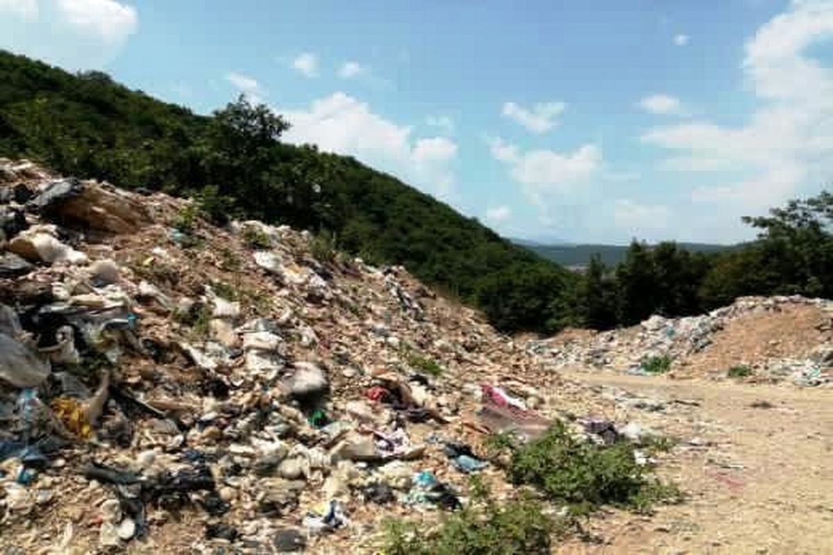 زباله های سرگردان در بخش کجور مازندران