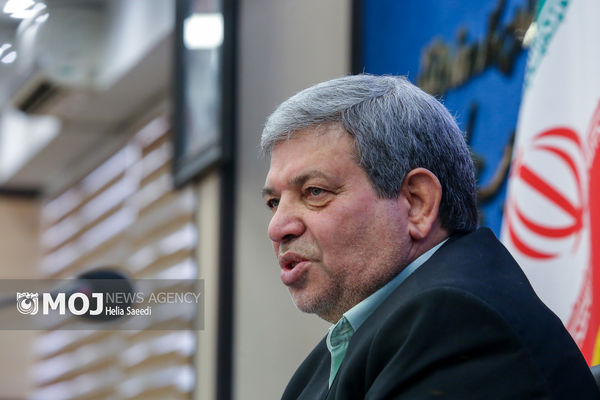 نظام اداری کشور نیازمند عبور از تمرکز زدایی پایتخت است