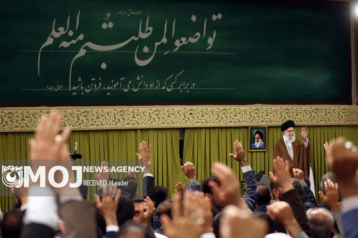 ديدار معلمان با رهبر معظم انقلاب