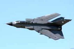 جنگنده اف۱۵ سعودی هدف پدافند هوایی یمن قرار گرفت