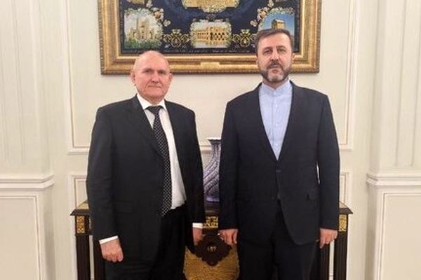 نمایندگان ایران و روسیه در امور دریای خزر گفتگو کردند