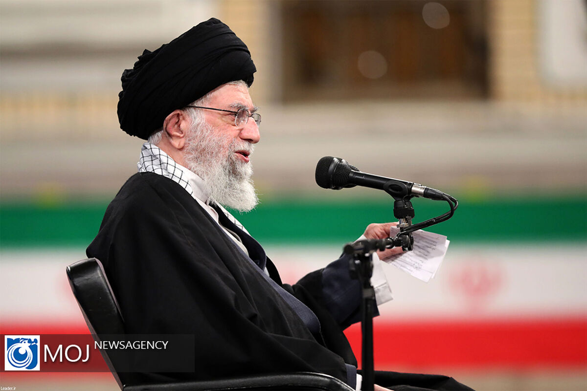 دیدار فرماندهان و کارکنان نیروی هوایی ارتش با رهبر انقلاب