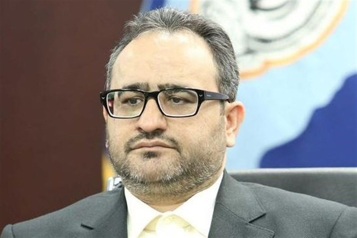 پرتو افکنان