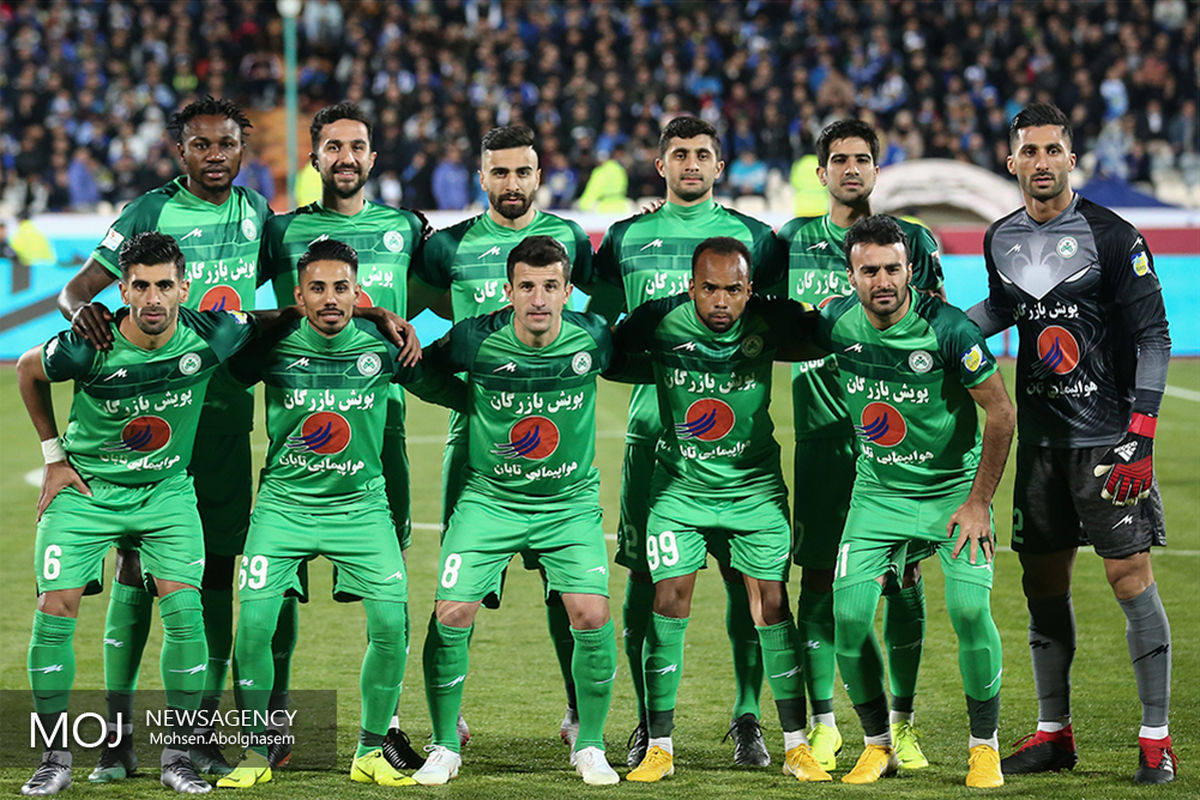 دیدار تیم های فوتبال استقلال تهران و ذوب آهن اصفهان