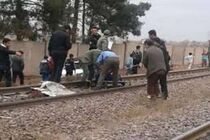 برخورد قطار با دو عابر در شیرگاه یک کشته و یک مصدوم برجا گذاشت