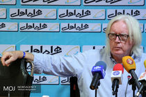 استقلال یک باشگاه آبرومند و شریف است/ با افرادی که بخواهند در تصمیمات من دخالت کنند، می‌جنگم