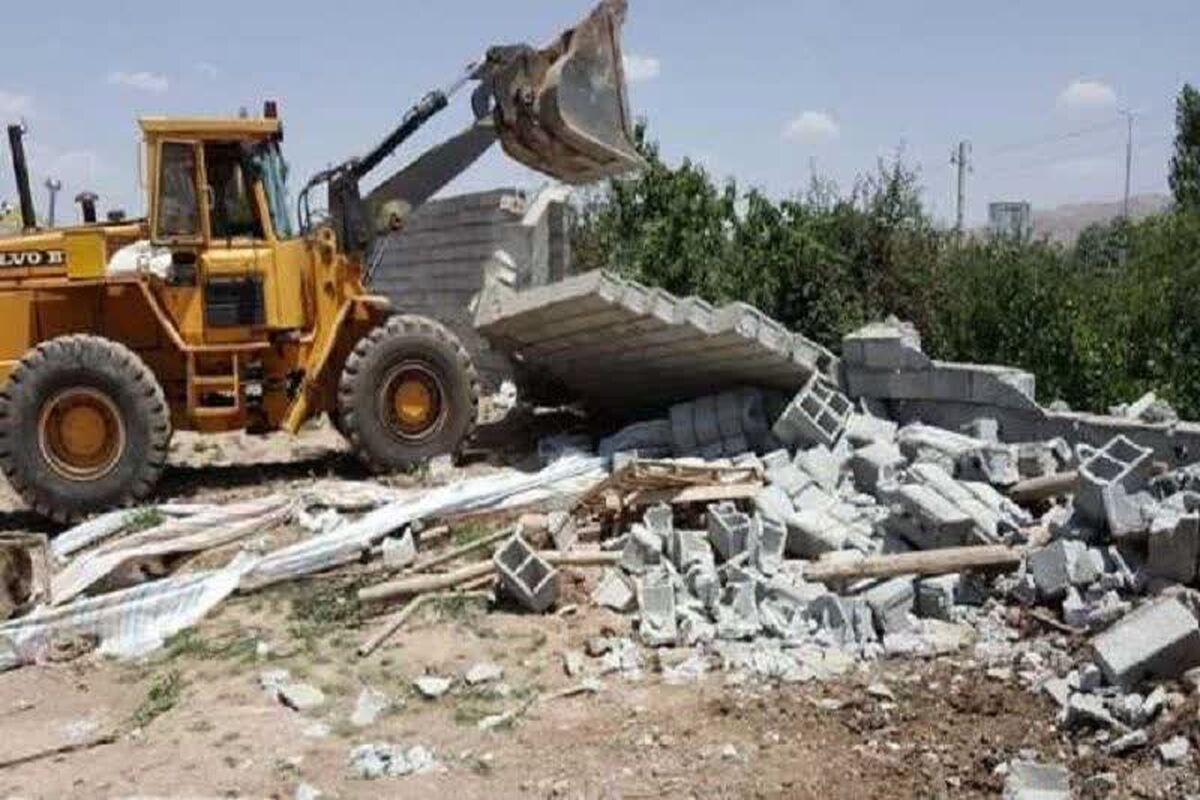 قلع و قمع بنا‌های غیرمجاز بخش چهاردانگه