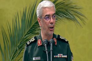  گفتگوی تلفنی سرلشکر باقری با وزرای دفاع سوریه و ترکیه