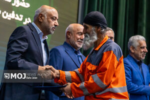 تجلیل از کارگران نمونه کشوری