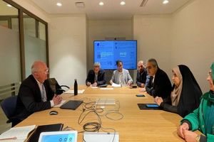 همه اقوام و مذاهب ایران تحت لوای هویتی ملی منسجم و متحد هستند