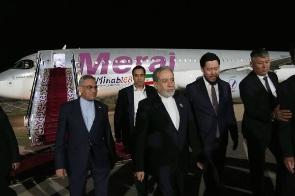 عراقچی وارد قرقیزستان شد