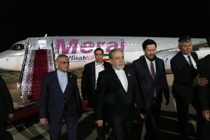 عراقچی وارد قرقیزستان شد
