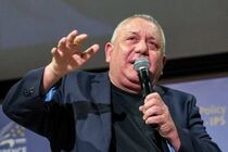 نتانیاهو در پی به تأخیر انداختن اعلام نتایج انتخابات است